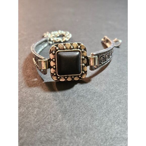 Silver tone black semiprecious stone bracelet - Picture 2 of 11